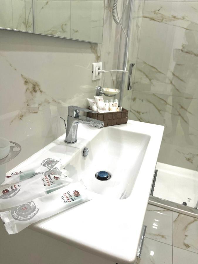 Virgy House Bed & Breakfast Napoli Ngoại thất bức ảnh